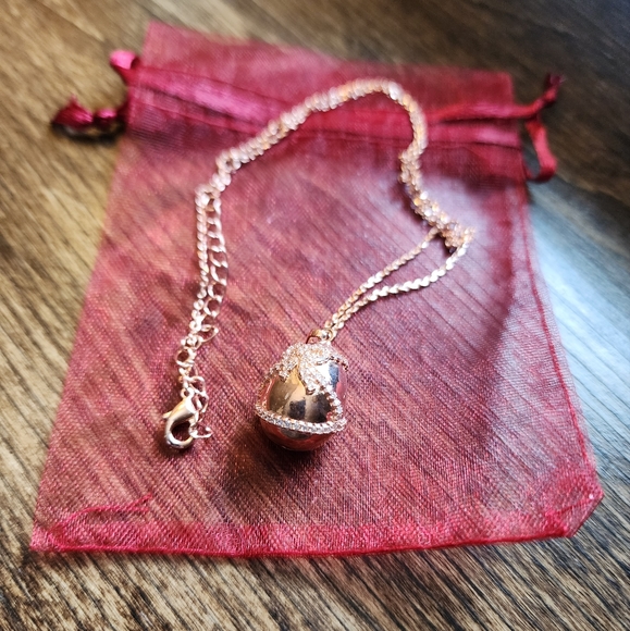 Fragrant Jewels Faberge Egg Necklace for Easter! - Picture 6 of 9